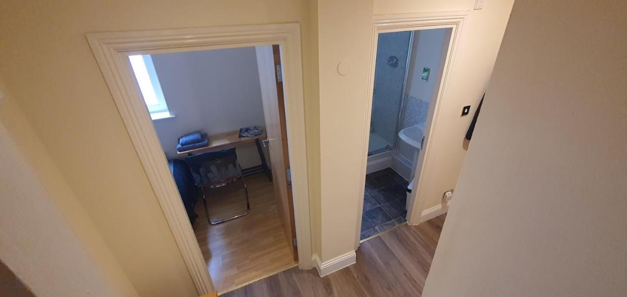 Double Room&Private Bath Near The Square Mile London Ngoại thất bức ảnh
